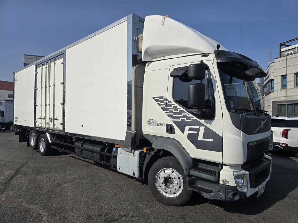 볼보 FL 4.5톤 윙바디 2018년식 사진 3