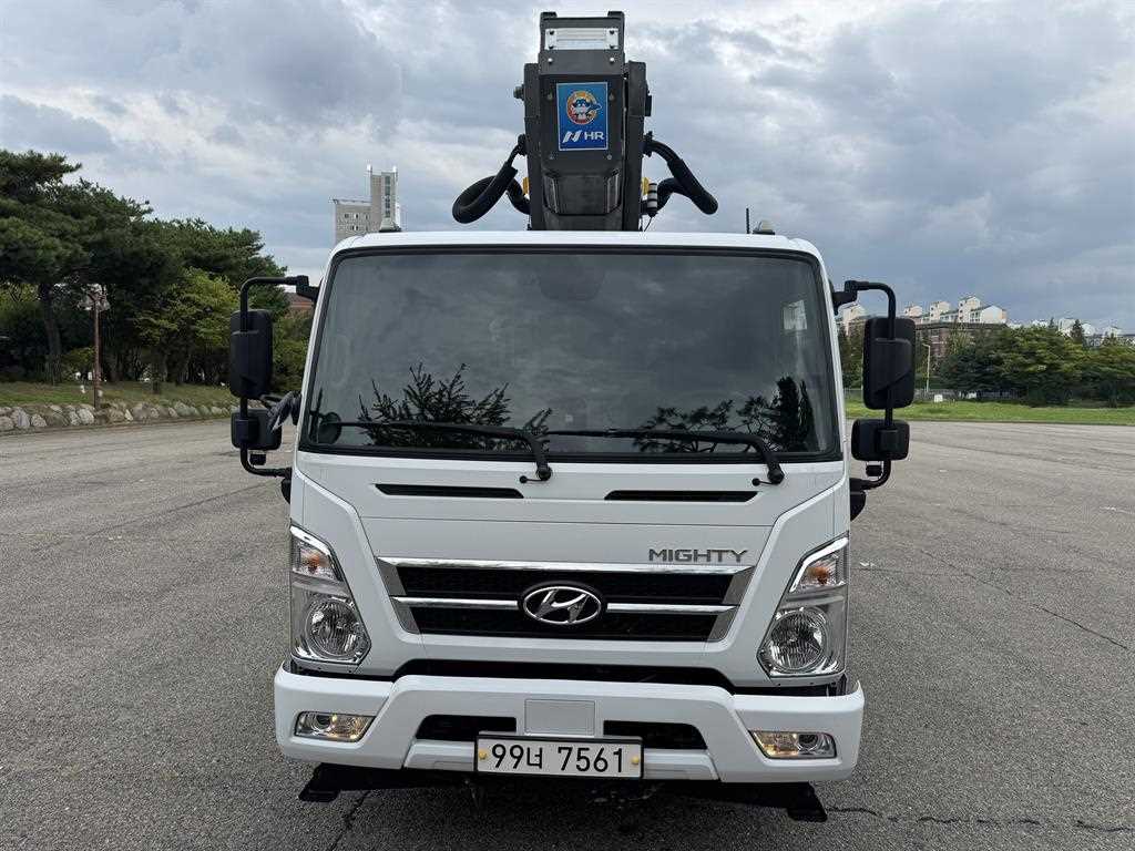 현대 마이티 3.5톤 고소작업차 2024년식 사진 3