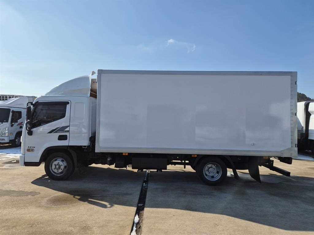 현대 마이티 3.5톤 냉동탑 2017년식 사진 5