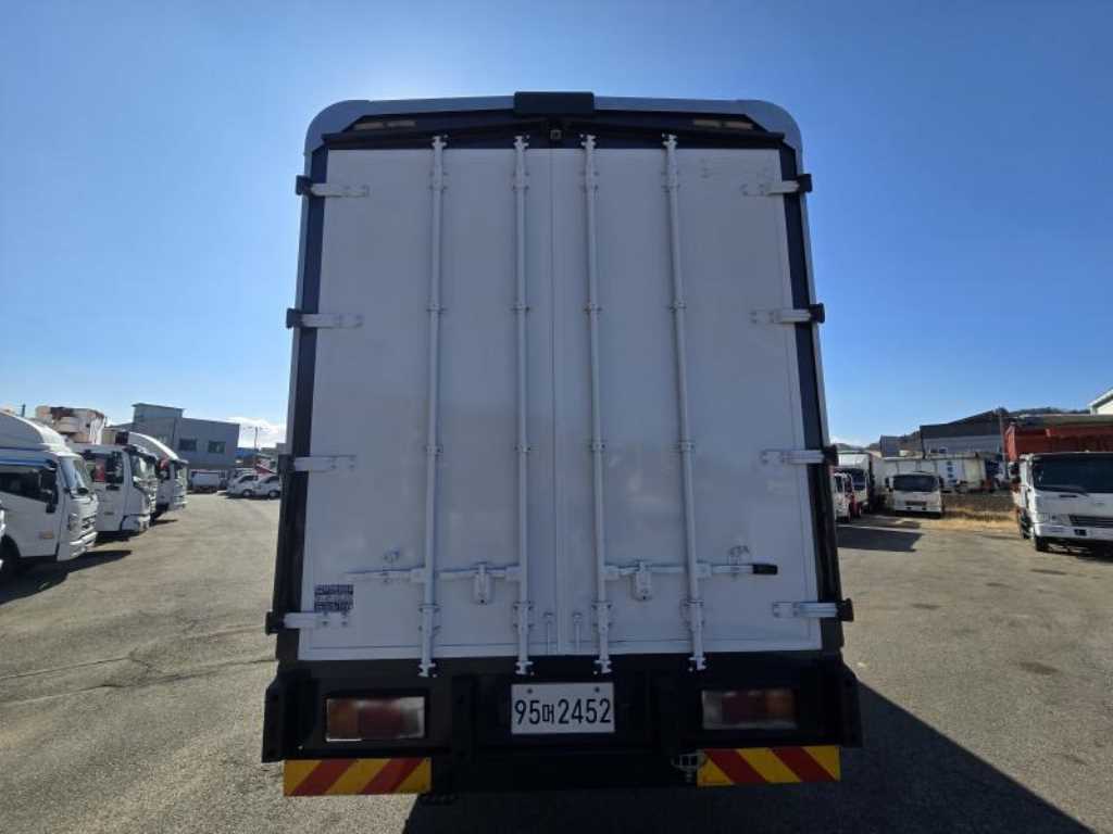 현대 메가트럭 7.5톤 윙바디 2014년식 사진 6
