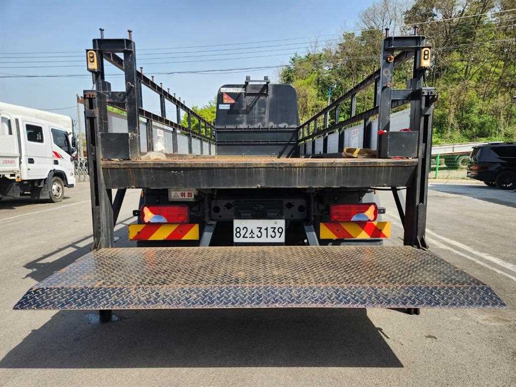 현대 메가트럭 9.5톤 카고 2022년식 사진 9